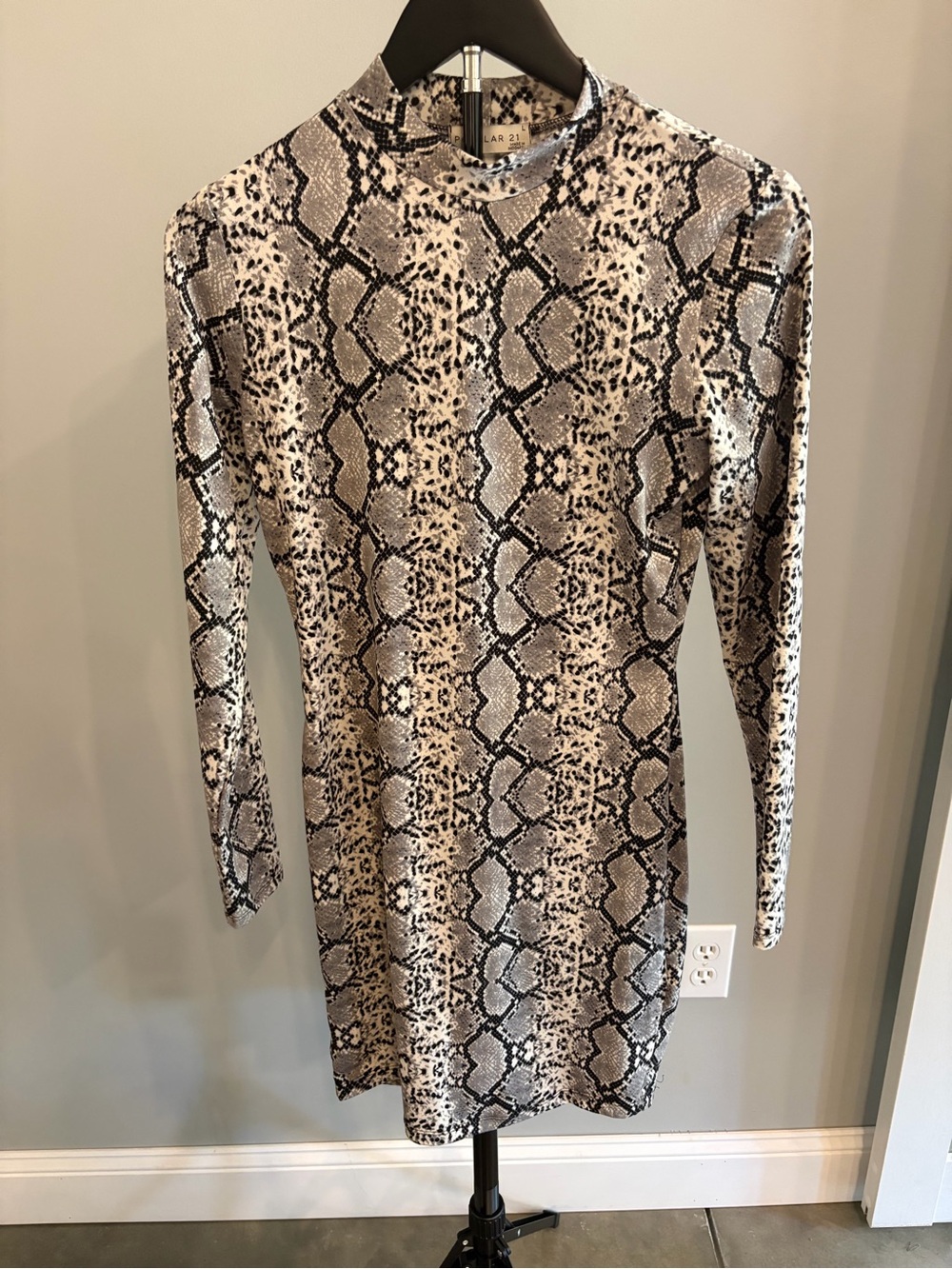 Mock Neck Long Sleeve Snake Print Dress - Gray/Black